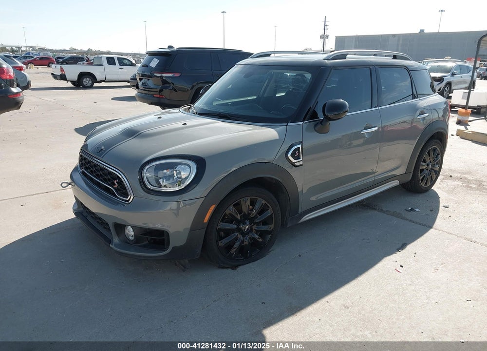 2018 MINI COUNTRYMAN COOPER S VIN: WMZYT3C35J3E93291