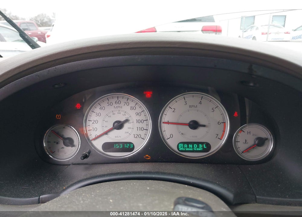 2005 CHRYSLER TOWN & COUNTRY LIMITED VIN: 2C8GP64L15R126574
