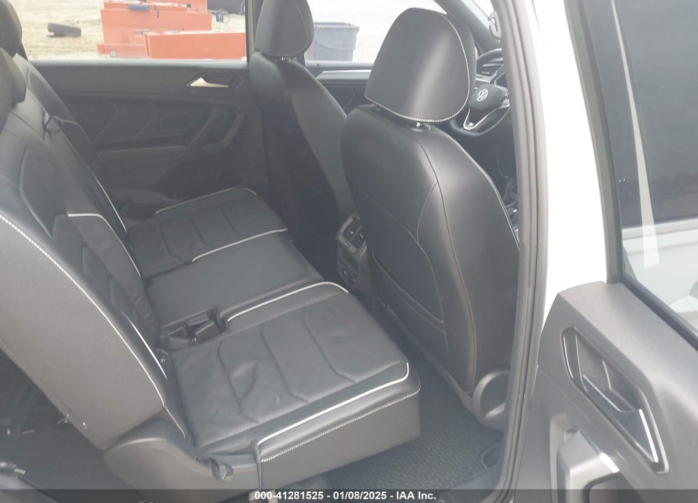 2022 VOLKSWAGEN TIGUAN 2.0T SEL R-LINE VIN: 3VV4B7AX5NM111133