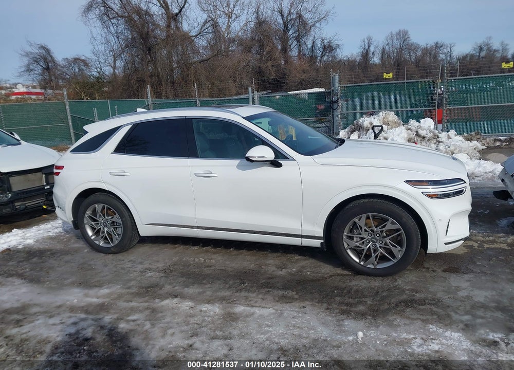 2023 GENESIS GV70 2.5T AWD VIN: KMUMADTB1PU116200