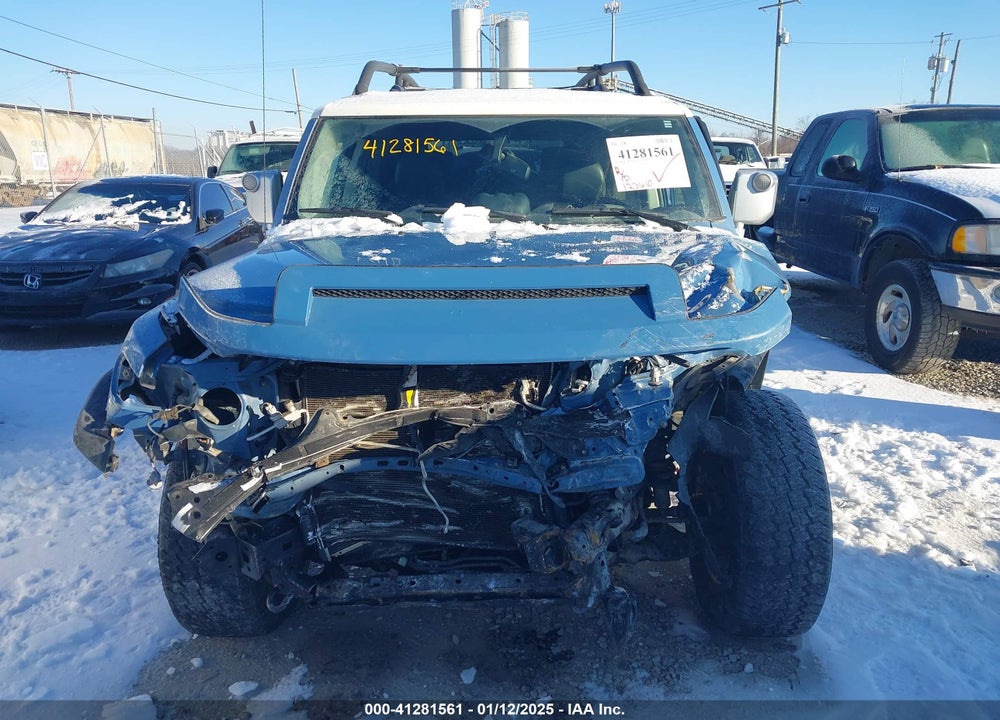 2013 TOYOTA FJ CRUISER VIN: JTEBU4BF2DK148937
