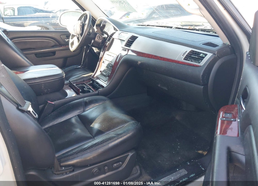 2010 CADILLAC ESCALADE ESV LUXURY VIN: 1GYUKHEF6AR180437