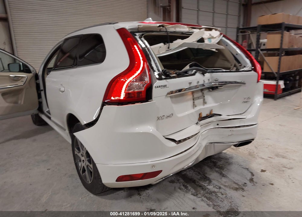 2015 VOLVO XC60 T6 VIN: YV4902RK7F2650820