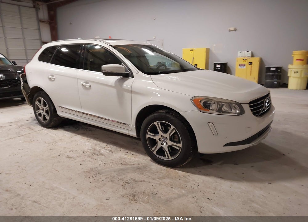 2015 VOLVO XC60 T6 VIN: YV4902RK7F2650820