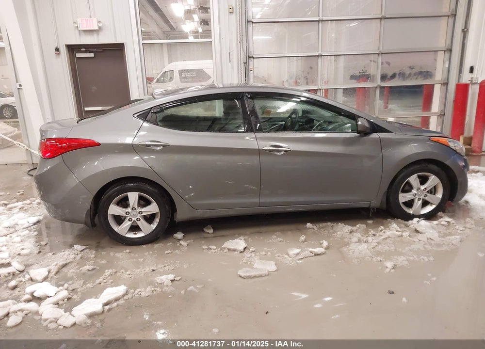 2013 HYUNDAI ELANTRA VIN: 5NPDH4AE6DH421404