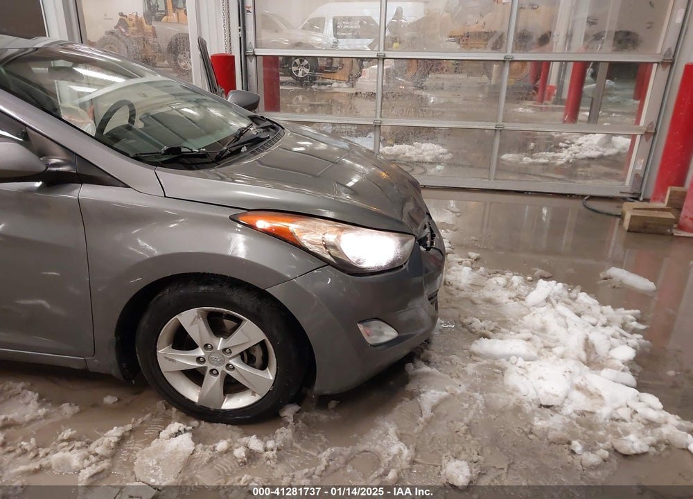 2013 HYUNDAI ELANTRA VIN: 5NPDH4AE6DH421404