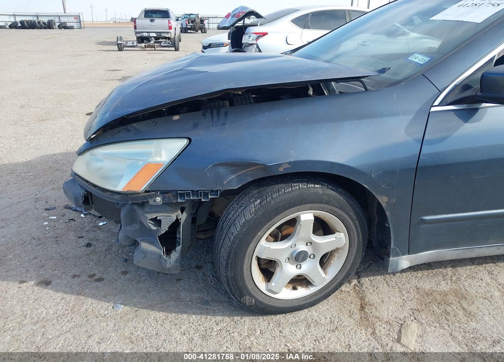 2005 HONDA ACCORD 2.4 LX VIN: 1HGCM564X5A118102