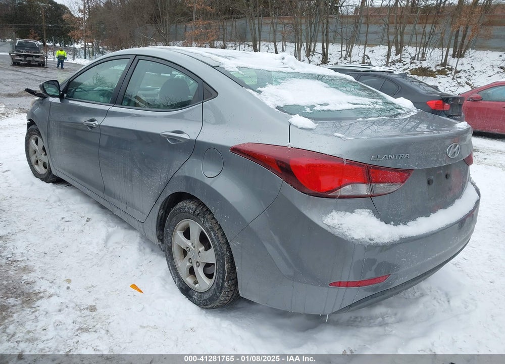 2014 HYUNDAI ELANTRA VIN: KMHDH4AE0EU194875