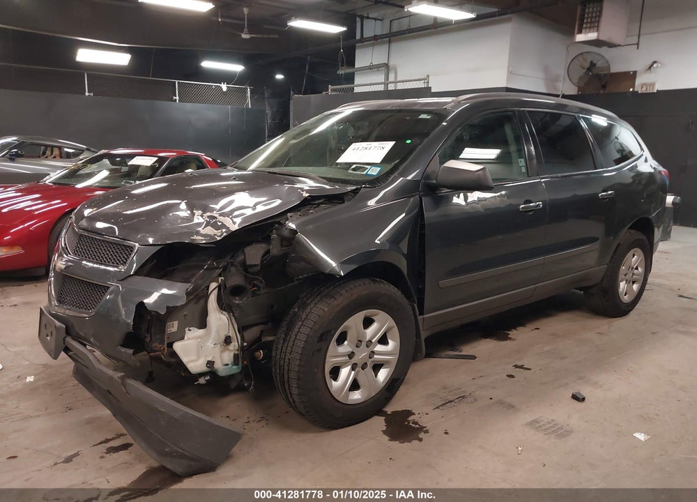 2011 CHEVROLET TRAVERSE LS VIN: 1GNKVFED1BJ193479