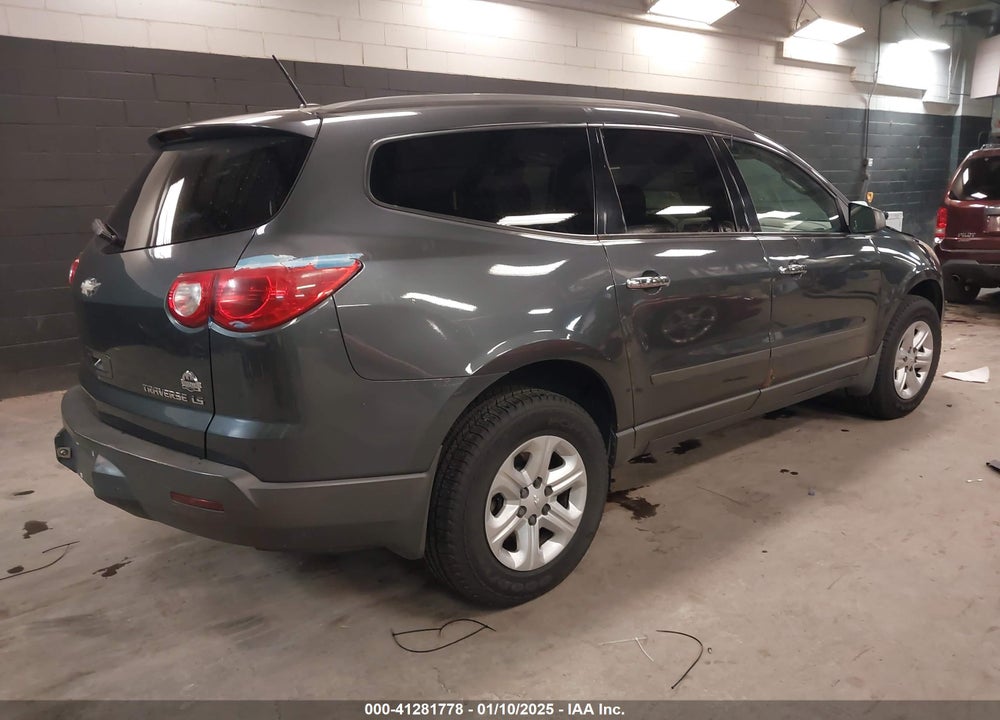 2011 CHEVROLET TRAVERSE LS VIN: 1GNKVFED1BJ193479