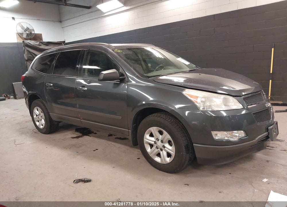 2011 CHEVROLET TRAVERSE LS VIN: 1GNKVFED1BJ193479