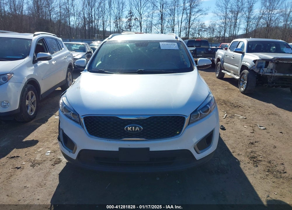 2016 KIA SORENTO 3.3L LX VIN: 5XYPGDA51GG138162
