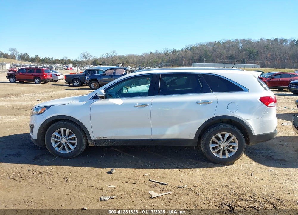 2016 KIA SORENTO 3.3L LX VIN: 5XYPGDA51GG138162