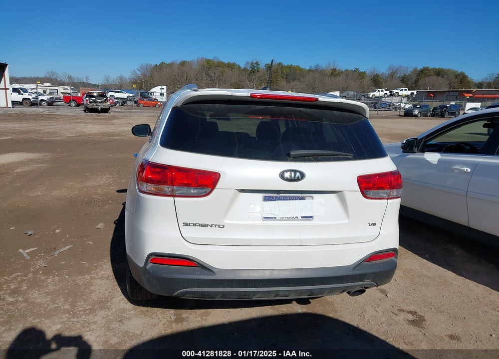 2016 KIA SORENTO 3.3L LX VIN: 5XYPGDA51GG138162