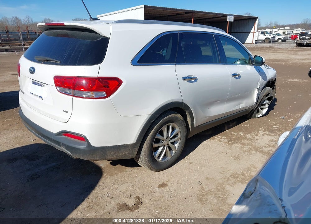 2016 KIA SORENTO 3.3L LX VIN: 5XYPGDA51GG138162