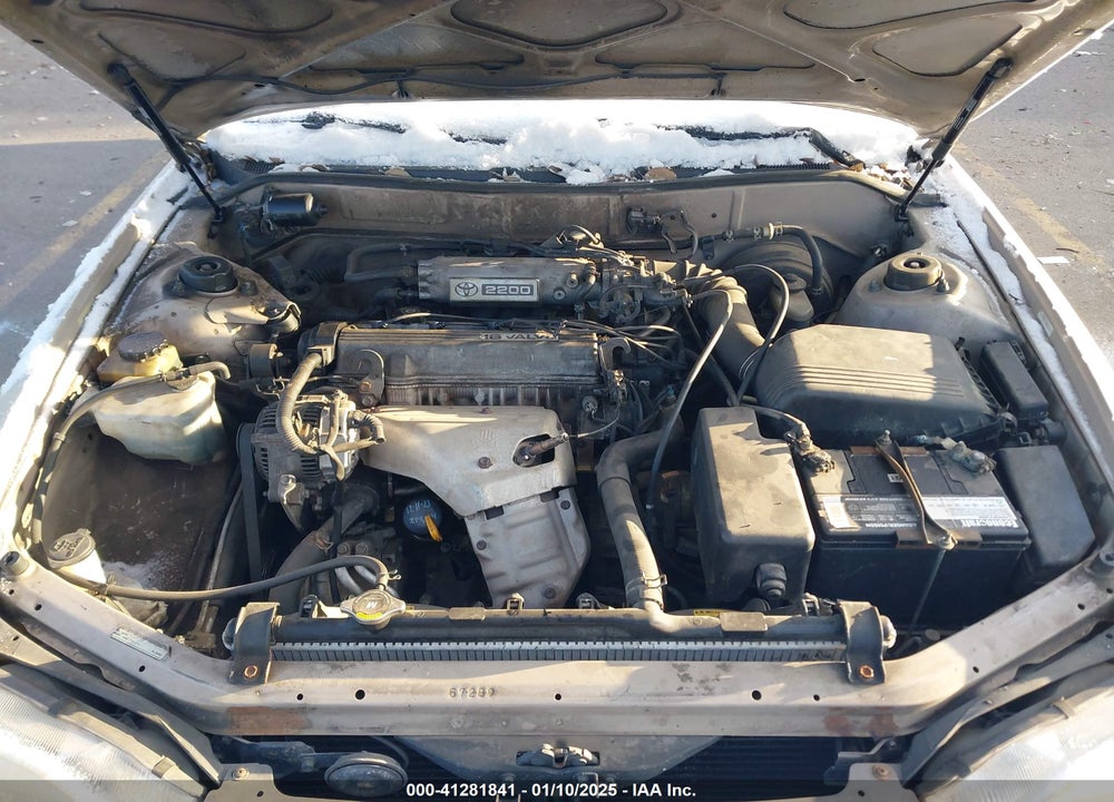 1995 TOYOTA CAMRY LE VIN: JT2SK12E9S0298030