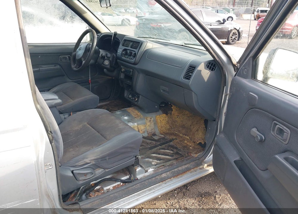 2001 NISSAN FRONTIER XE VIN: 1N6DD26S31C350715
