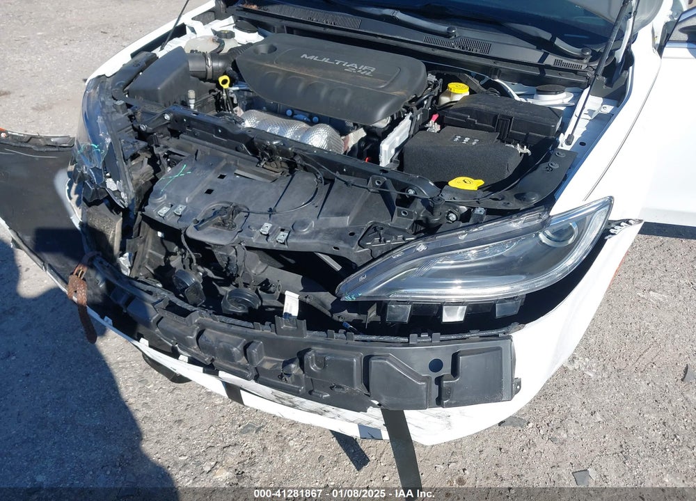 2016 CHRYSLER 200 VIN: 1C3CCCAB3GN137909