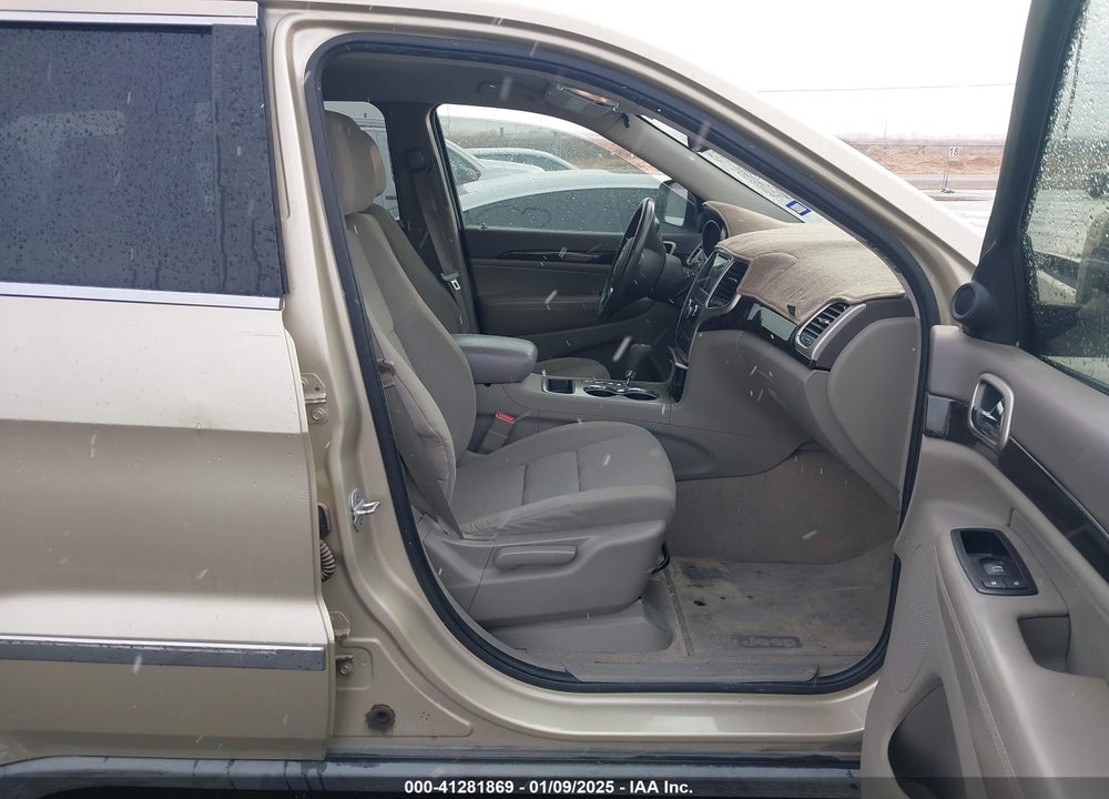 2012 JEEP GRAND CHEROKEE LAREDO VIN: 1C4RJEAG2CC171817