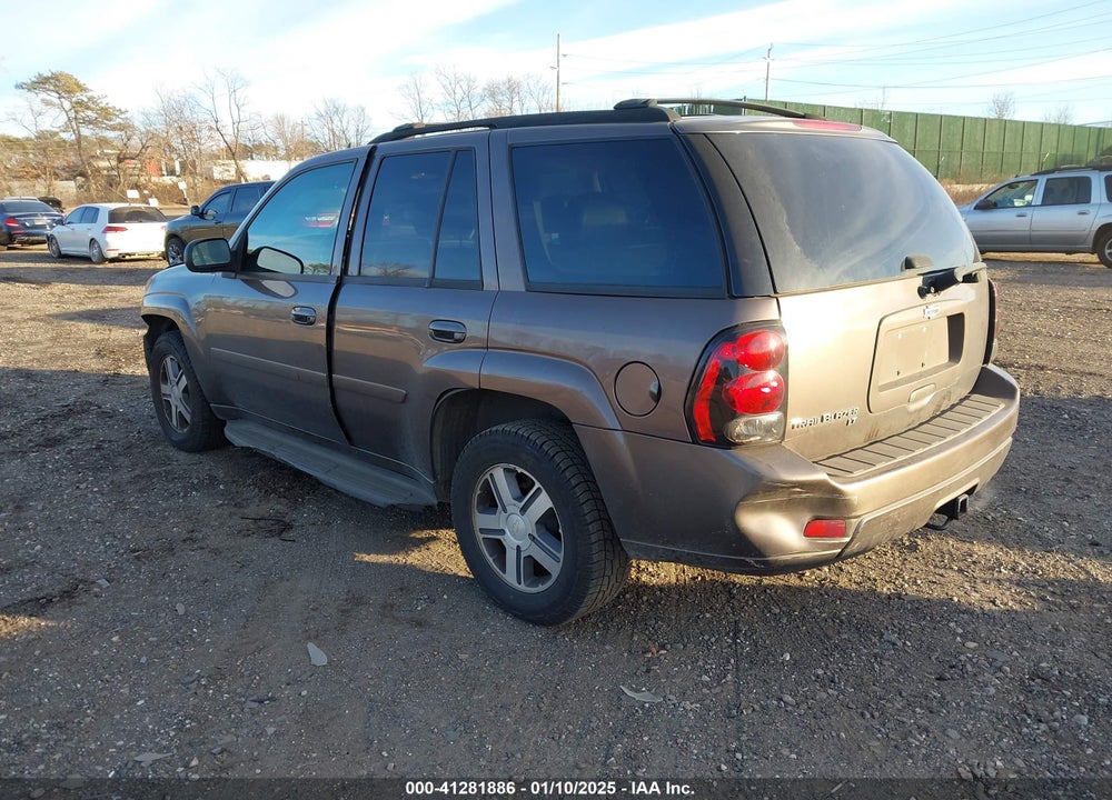 2008 CHEVROLET TRAILBLAZER LT VIN: 1GNDT13S282184182