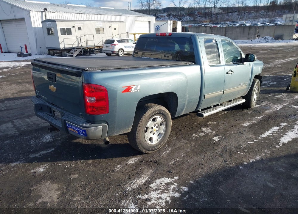 2011 CHEVROLET SILVERADO 1500 LT VIN: 1GCRKSE36BZ360372