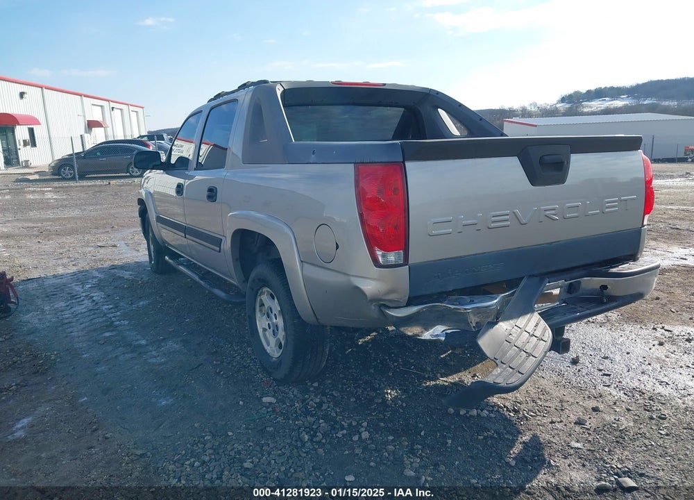 2005 CHEVROLET AVALANCHE 1500 LS VIN: 3GNEC12Z45G270924