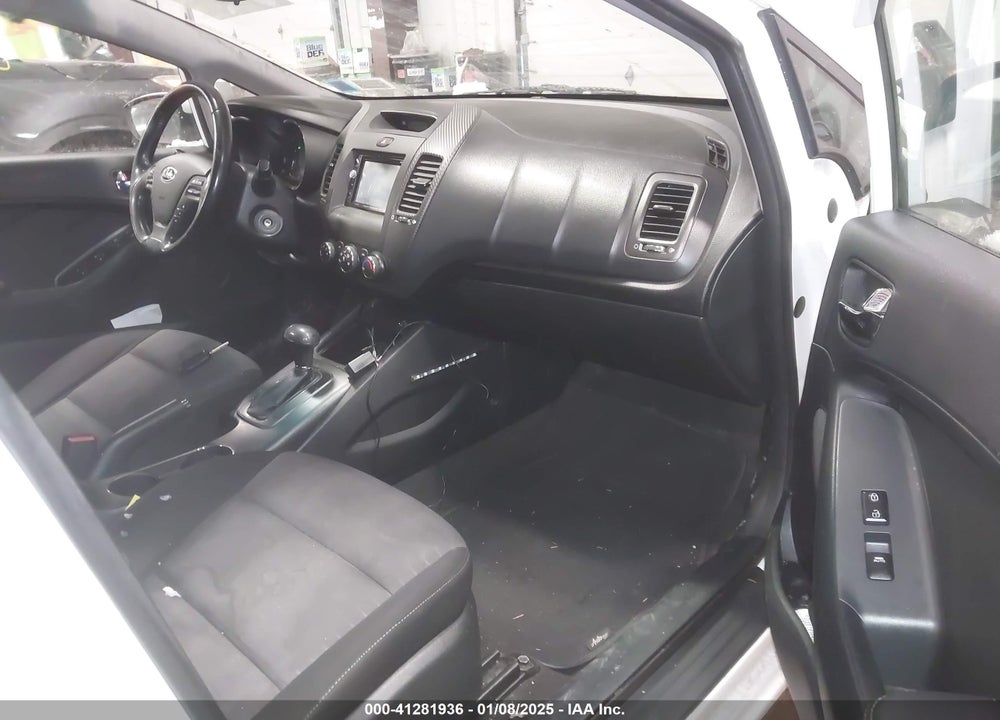 2015 KIA FORTE EX VIN: KNAFX4A88F5335064