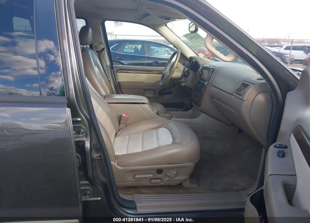 2005 FORD EXPLORER EDDIE BAUER VIN: 1FMDU74E05UA45262