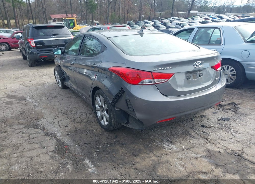 2013 HYUNDAI ELANTRA VIN: 5NPDH4AE6DH206685