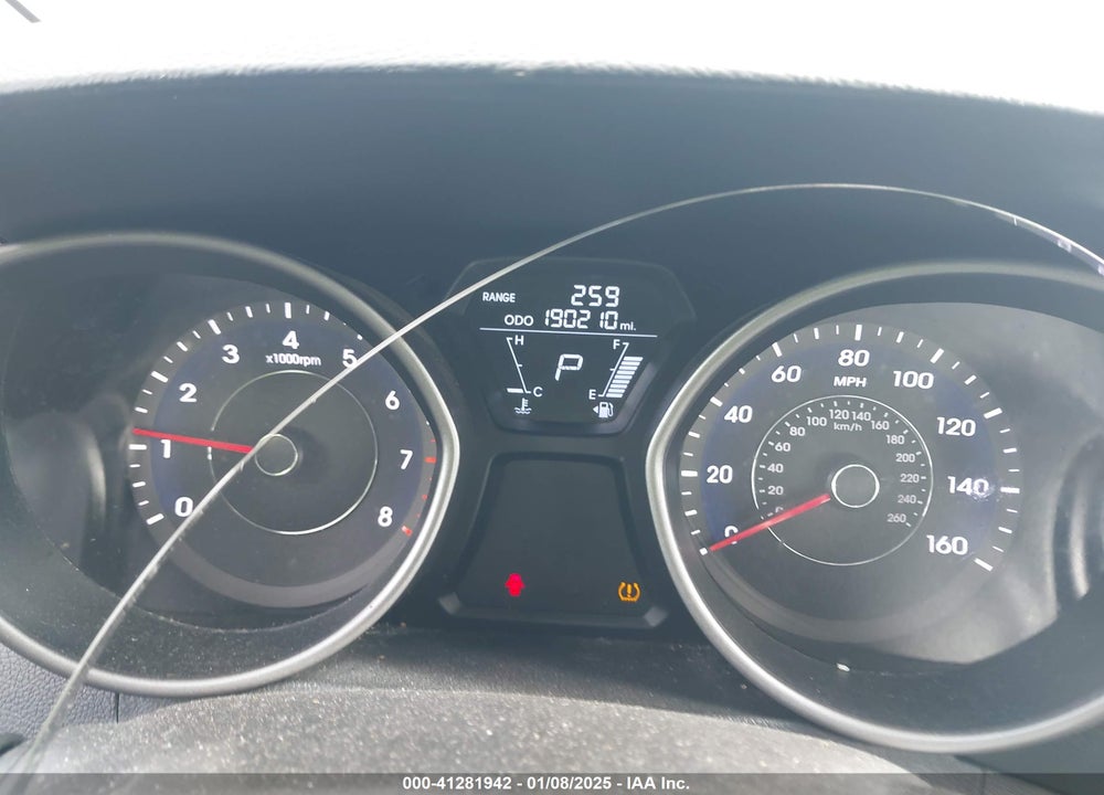 2013 HYUNDAI ELANTRA VIN: 5NPDH4AE6DH206685