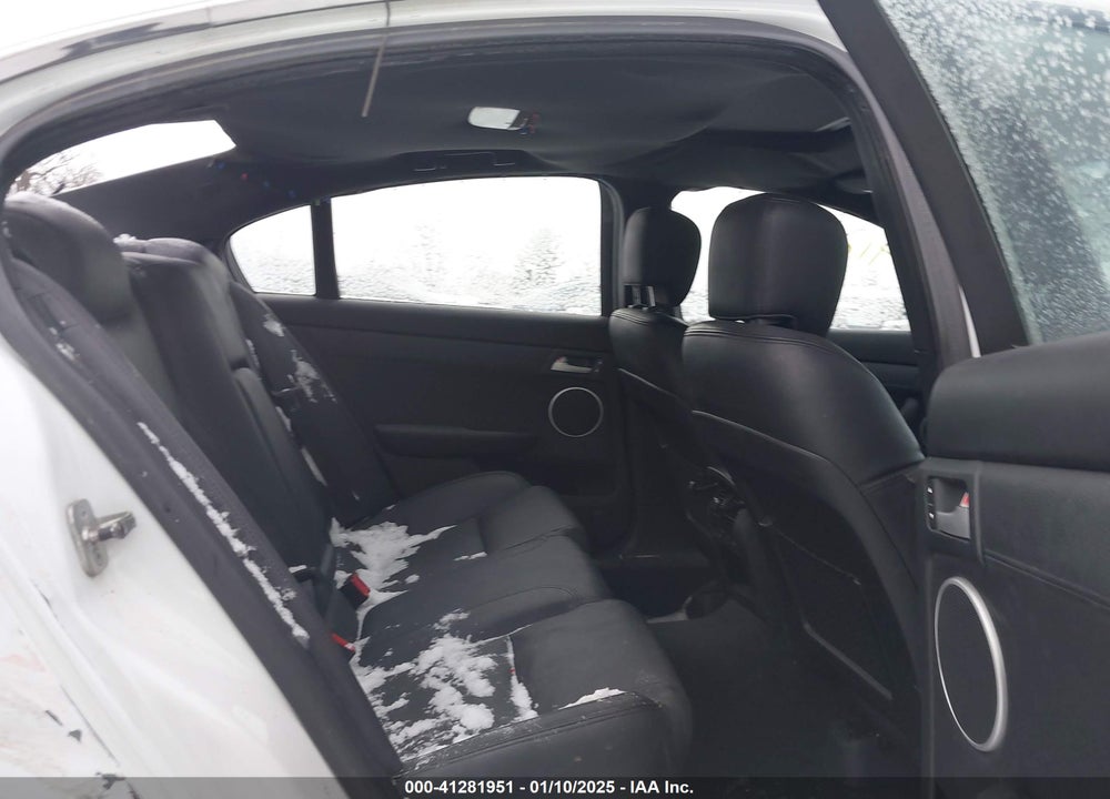 2009 PONTIAC G8 VIN: 6G2ER57799L225368