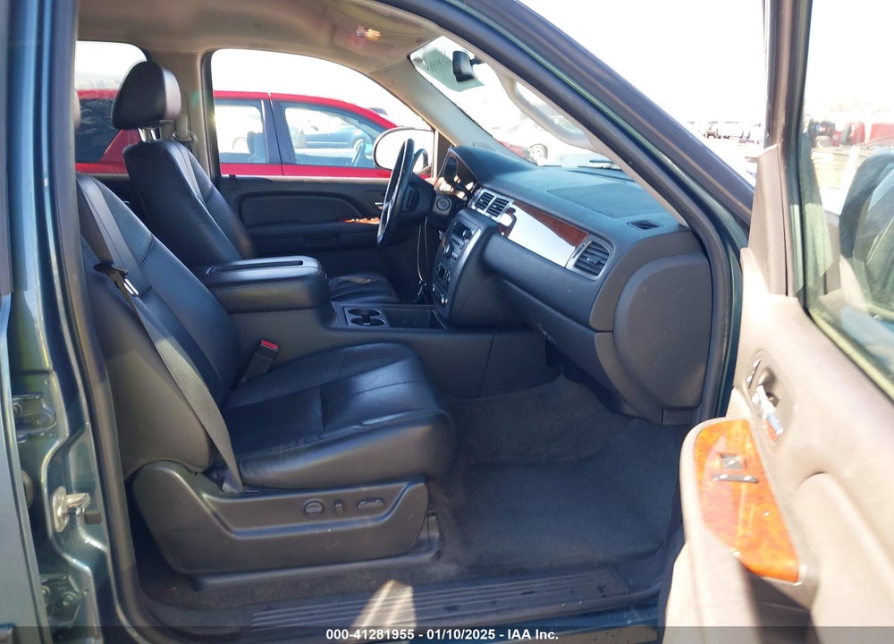 2009 GMC YUKON SLT2 VIN: 1GKFK33049R250761