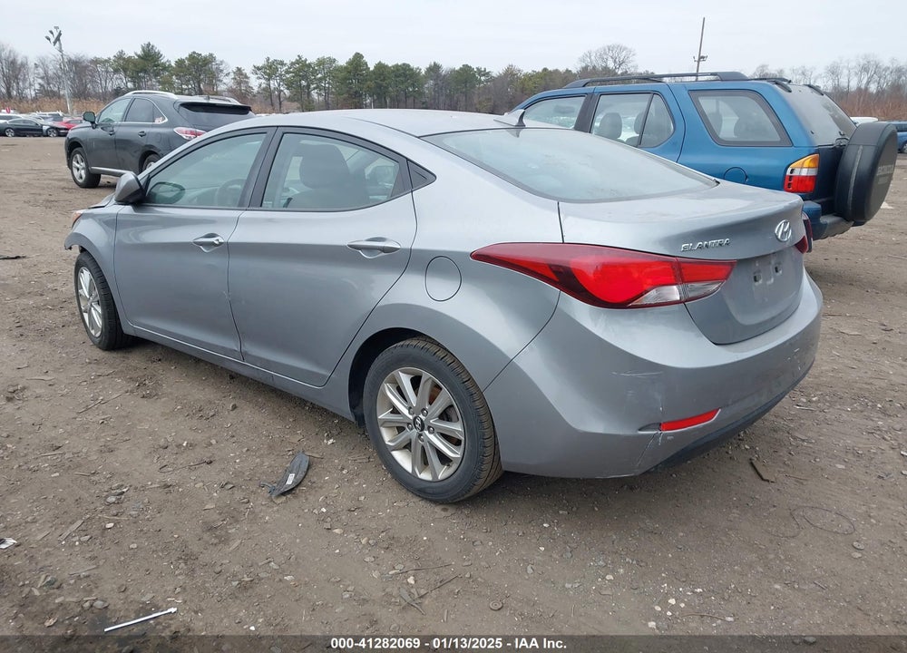 2015 HYUNDAI ELANTRA SE VIN: KMHDH4AE4FU281647