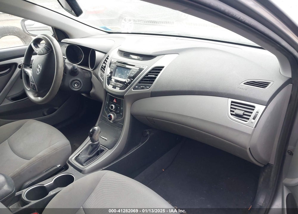 2015 HYUNDAI ELANTRA SE VIN: KMHDH4AE4FU281647