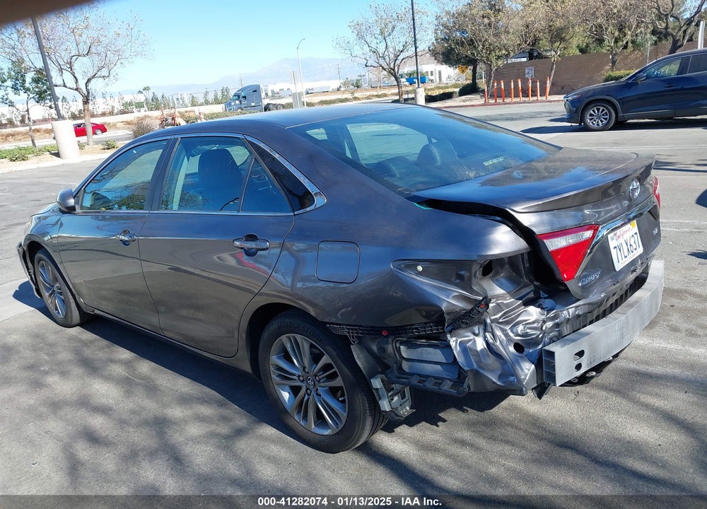 2017 TOYOTA CAMRY SE VIN: 4T1BF1FK4HU782552