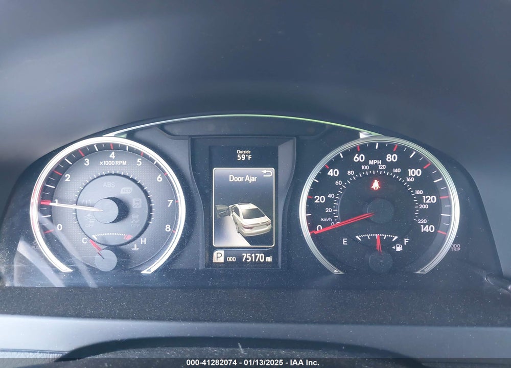 2017 TOYOTA CAMRY SE VIN: 4T1BF1FK4HU782552