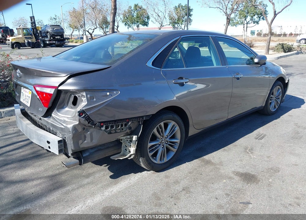 2017 TOYOTA CAMRY SE VIN: 4T1BF1FK4HU782552