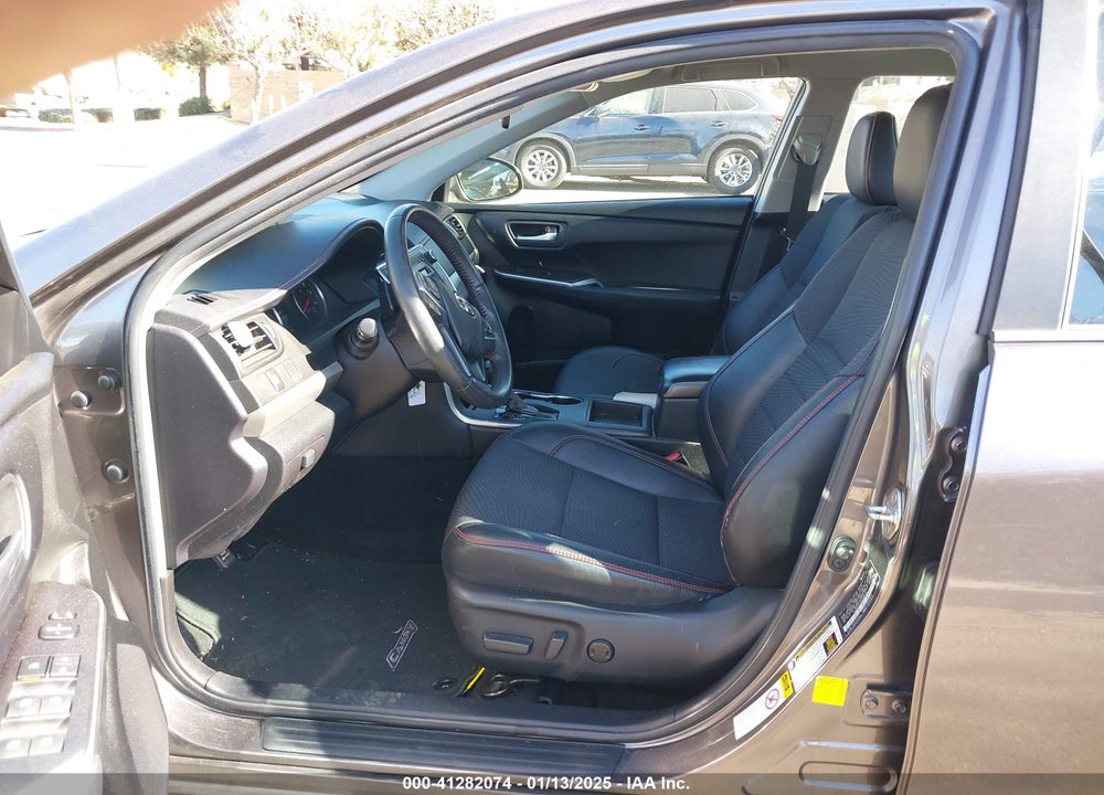 2017 TOYOTA CAMRY SE VIN: 4T1BF1FK4HU782552