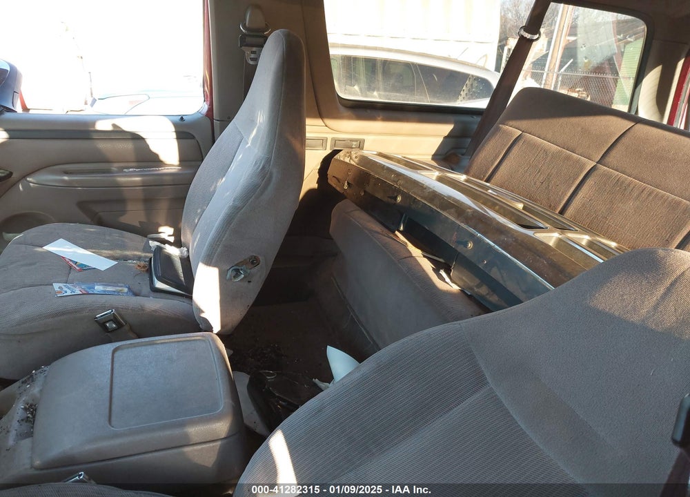 1996 FORD BRONCO U100 VIN: 1FMEU15N8TLA78223