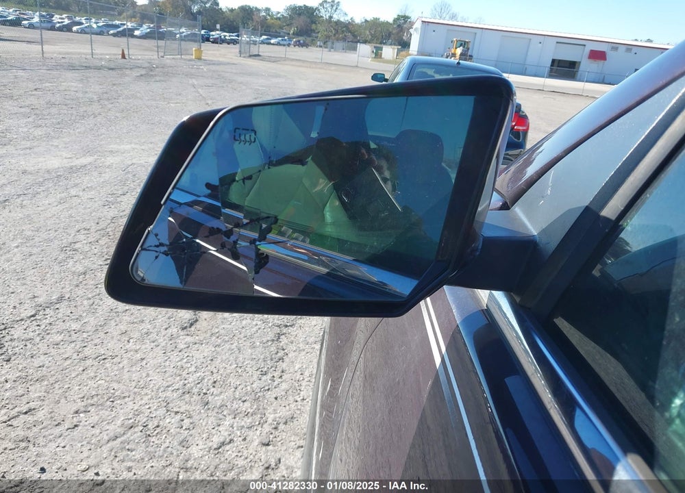 2008 SATURN OUTLOOK XR VIN: 5GZER237X8J229130