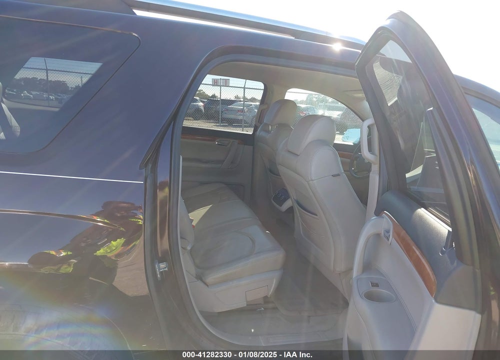 2008 SATURN OUTLOOK XR VIN: 5GZER237X8J229130