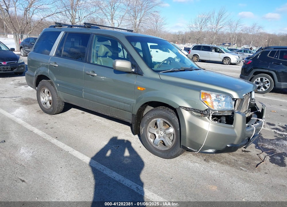 2008 HONDA PILOT EX-L VIN: 5FNYF185X8B024696