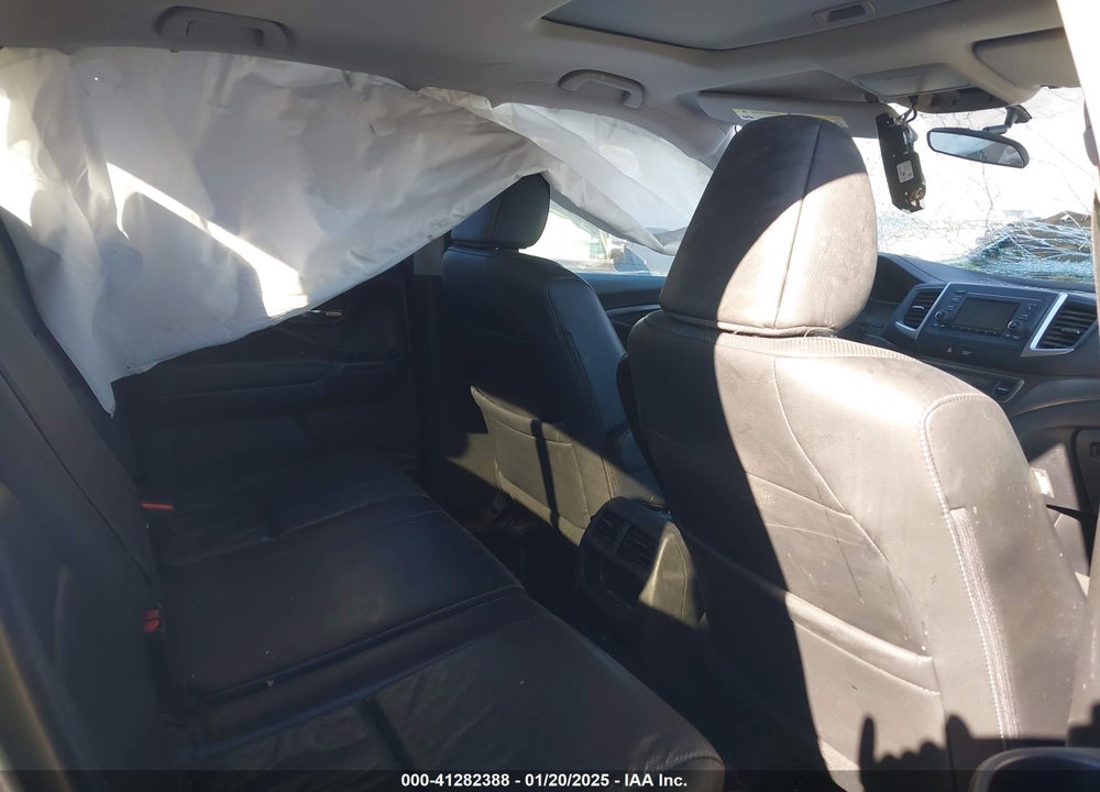 2019 HONDA RIDGELINE VIN: 5FPYK3F57KB042131