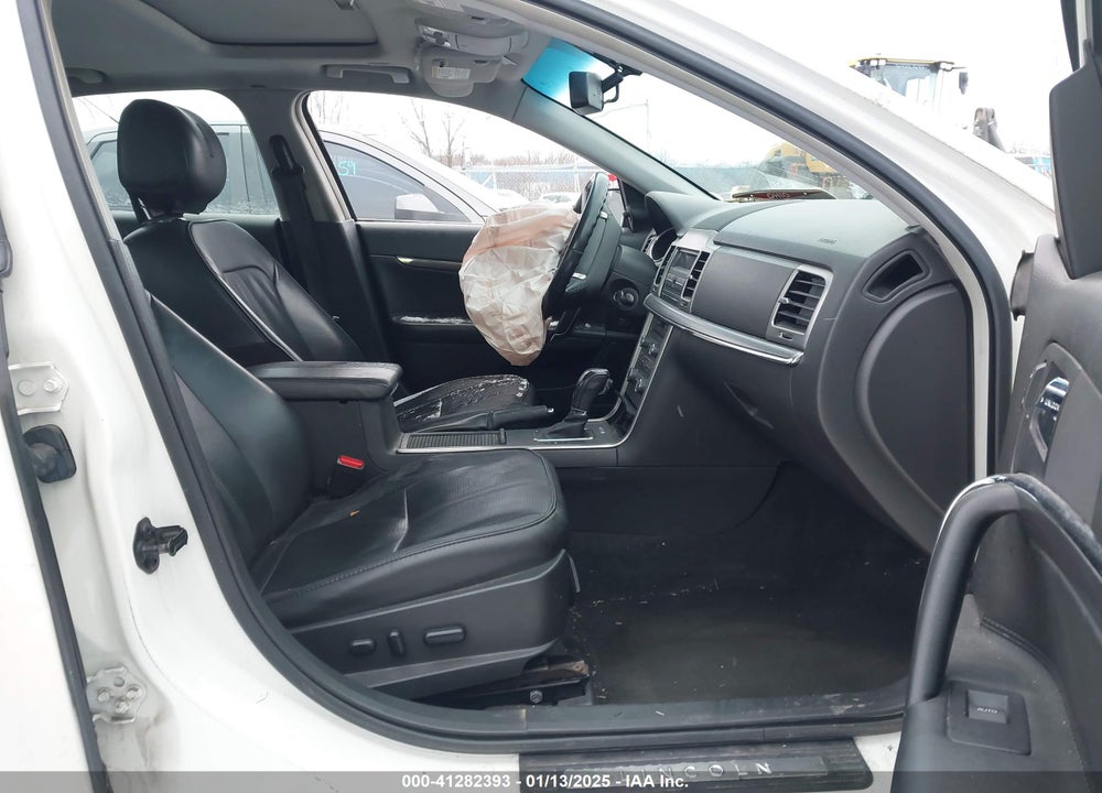 2012 LINCOLN MKZ VIN: 3LNHL2GC2CR819582
