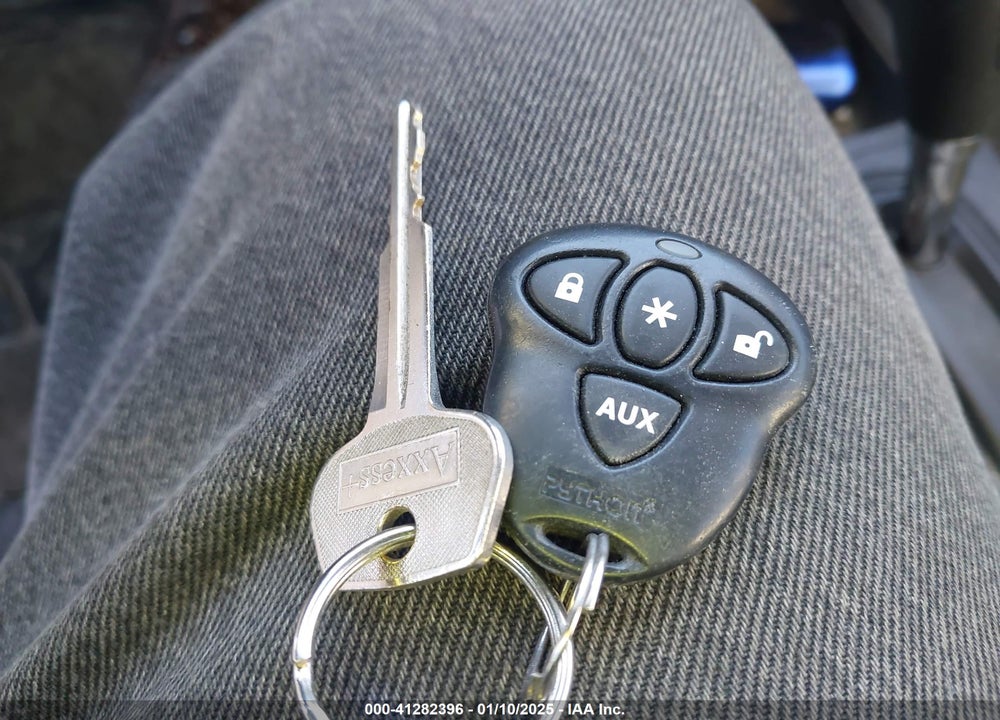 2003 HYUNDAI ELANTRA GLS/GT VIN: KMHDN45D43U595515