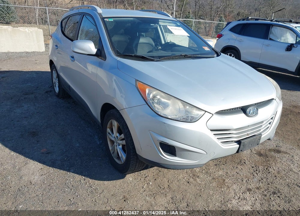 2011 HYUNDAI TUCSON GLS VIN: KM8JU3AC0BU285759