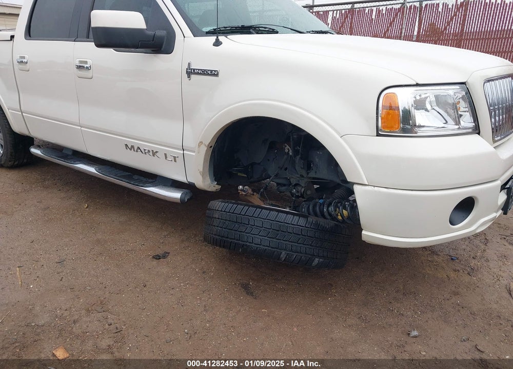 2008 LINCOLN MARK LT VIN: 5LTPW16588FJ02948