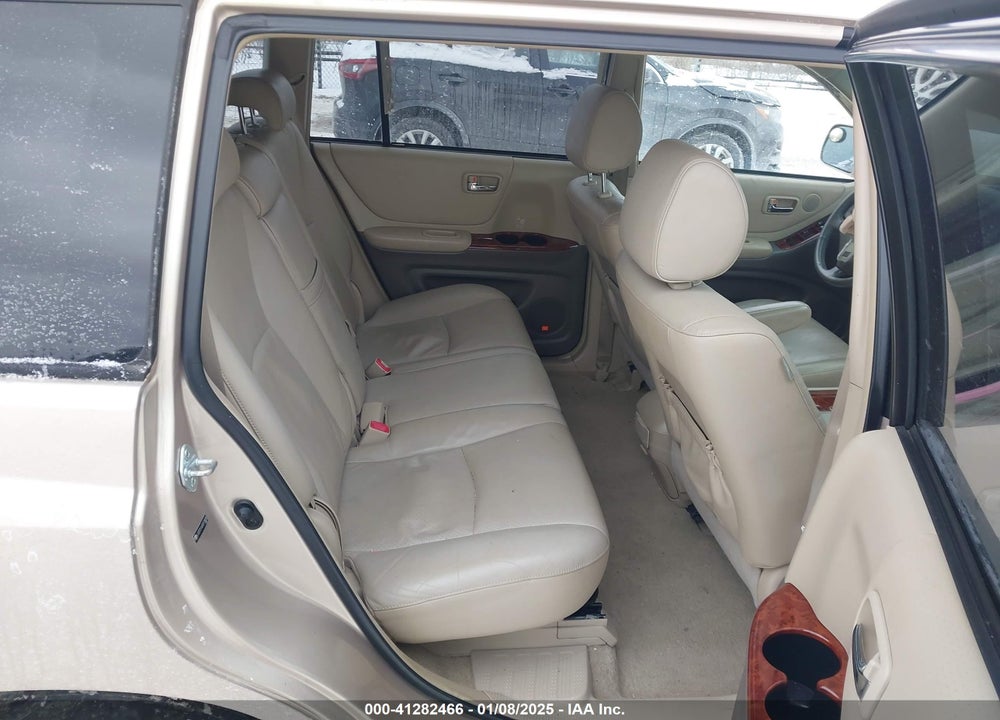 2005 TOYOTA HIGHLANDER LIMITED V6 VIN: JTEEP21A650118626