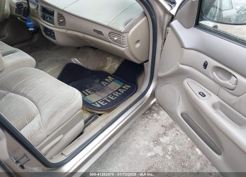 1998 BUICK CENTURY CUSTOM VIN: 2G4WS52M7W1600511