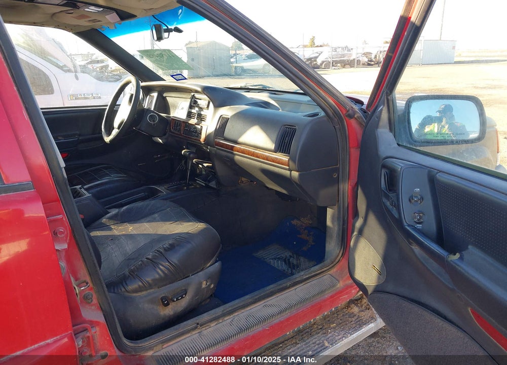 1998 JEEP GRAND CHEROKEE LAREDO VIN: 1J4FX48S8WC345281